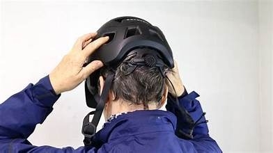 Mũ bảo hiểm xe đạp tích hợp công nghệ – Sự lựa chọn hiện đại và an toàn cho người đạp xe
